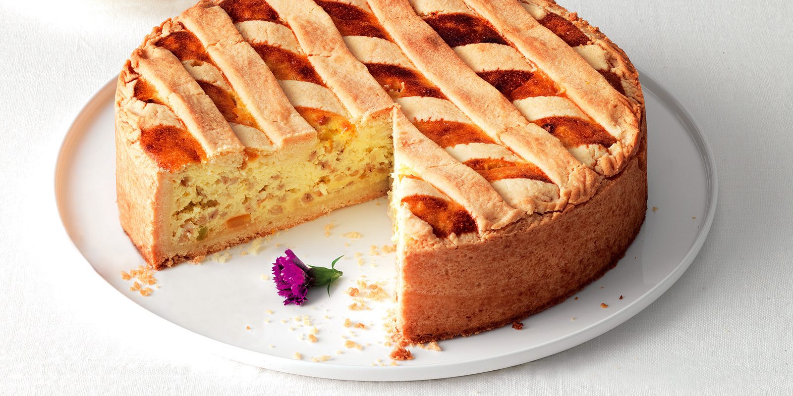 Check out the featured recipe of the week: Pastiera Napoletana! Photo via: www.lacucinaitaliana.it 