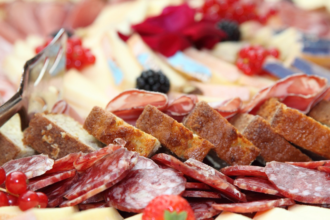 Italian Entertaining Spreads for La Famiglia: Olli Pepperoni and Iberico